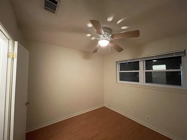 3323 Cherry St — Photo 28