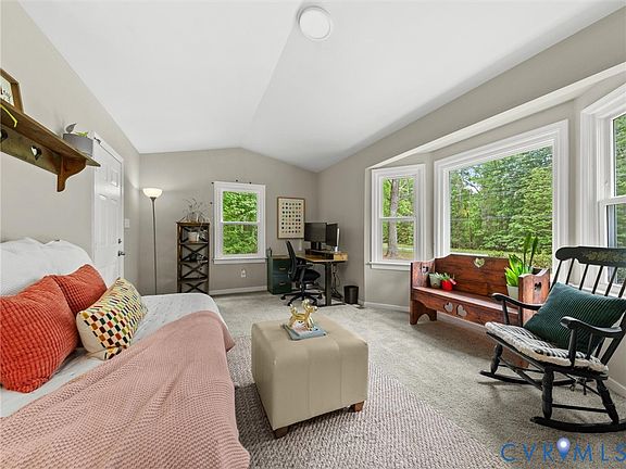 5th image of 11640 River Rd