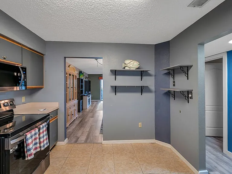 5567 Sea Forest Dr #320 — Photo 20