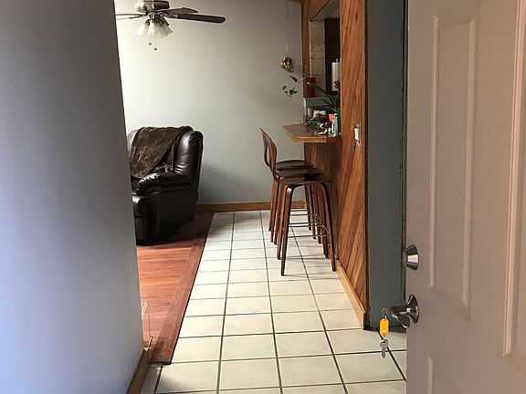 3rd image of 2258 Ironstone Dr W