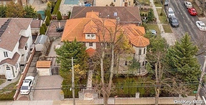 1st image of 9-15 160 Street