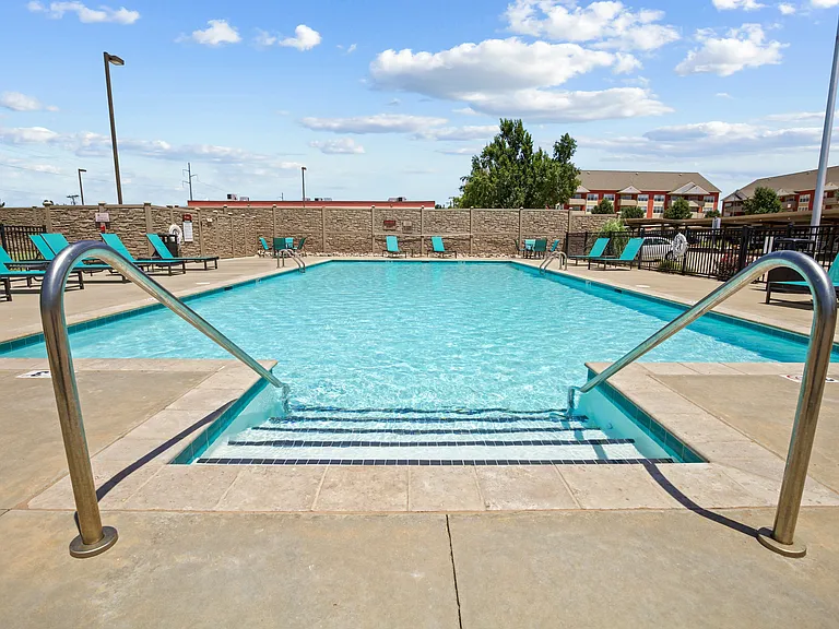 Capitol on 28th - Community Pool