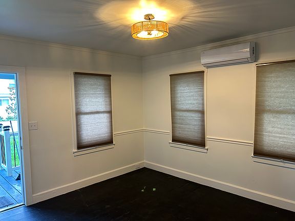 3rd image of 652 6th St