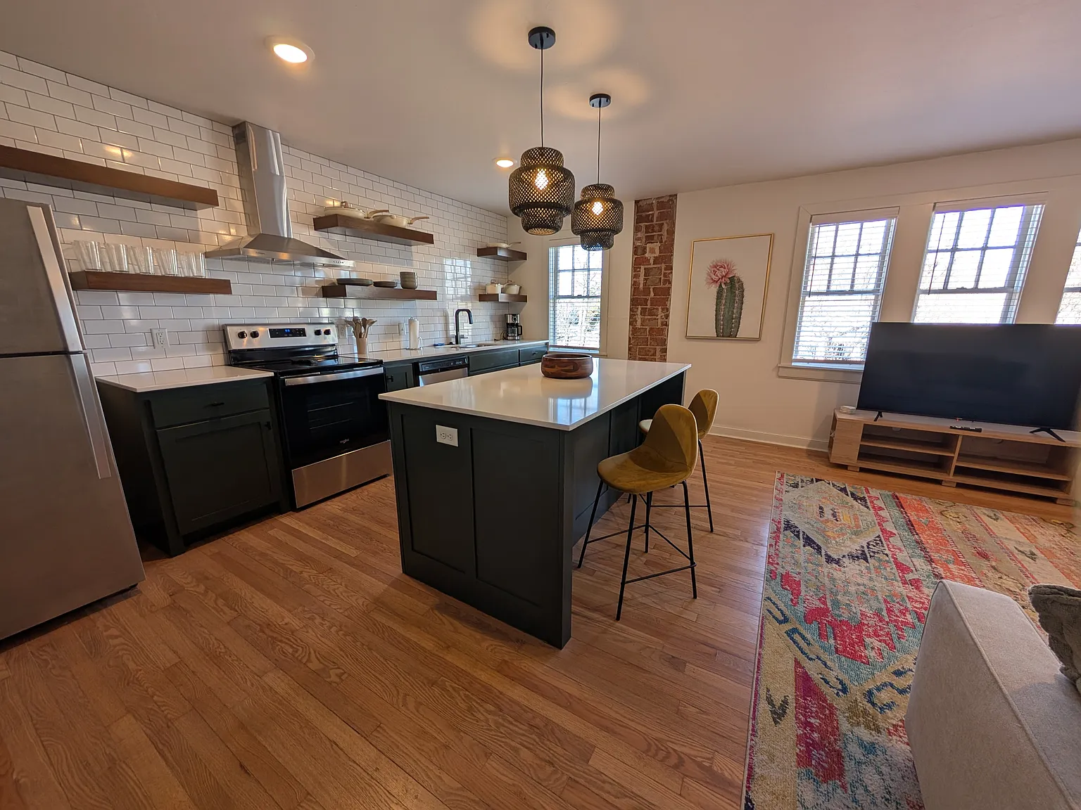1 bed, 537 sqft, $1,300 — Photo 1