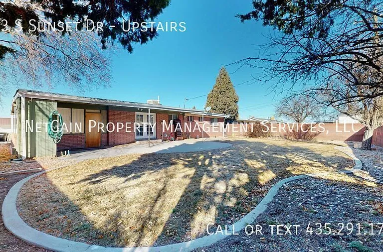 643 S Sunset Dr #UPSTAIRS — Photo 21