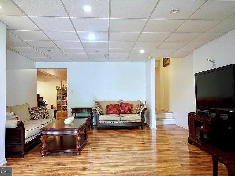 516 Brickhouse Rd — Photo 5