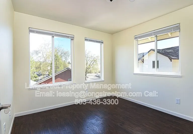 1960 NW Taylor Ave #101 — Photo 24