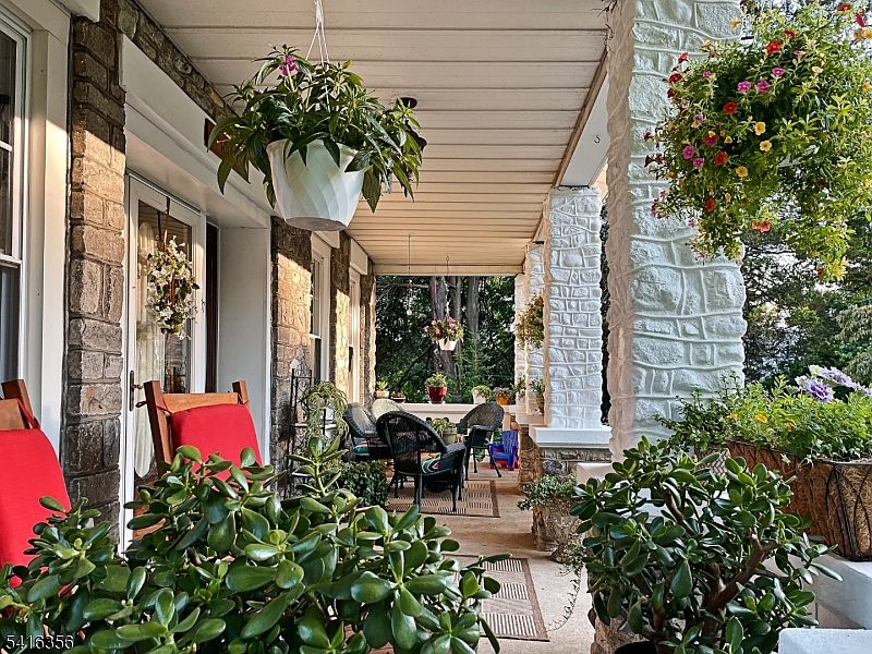 1st image of 17 Hillside Ave