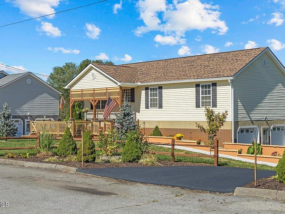 1st image of 141 Kanes Ct