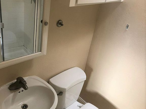 3rd image of 205 E Plymouth St APT 2