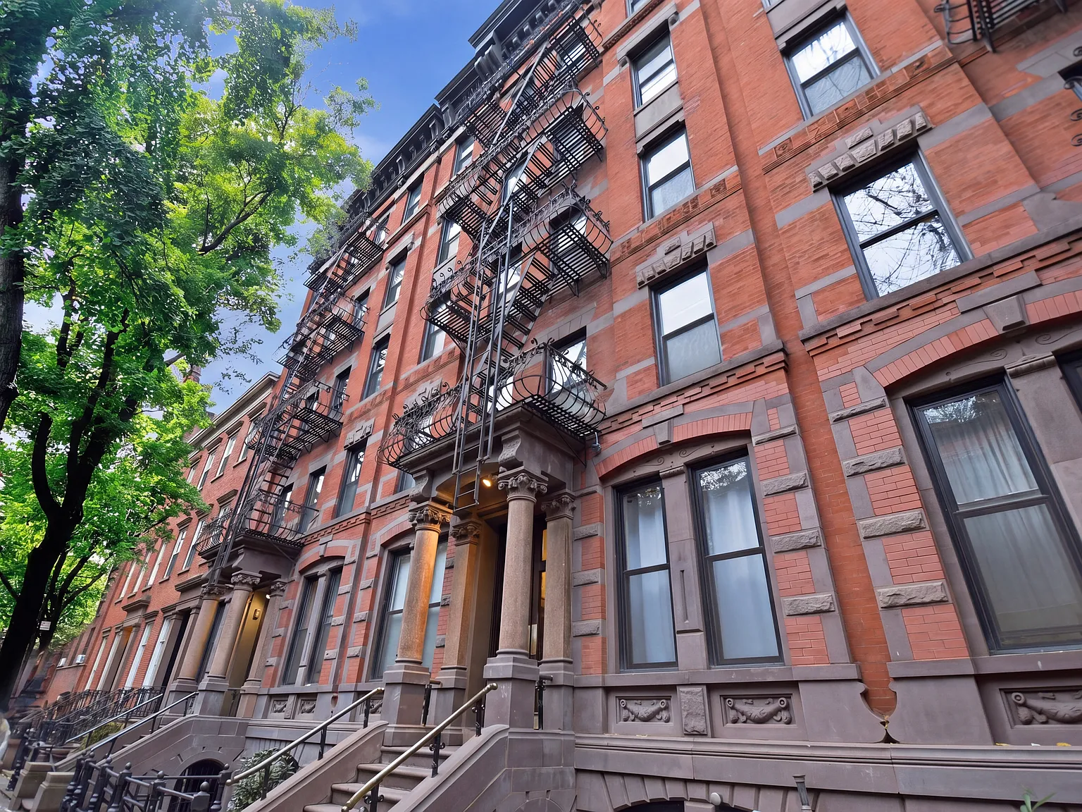 35 Grove Street — Photo 4