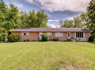 10760 100th St W, Montgomery, MN 56069