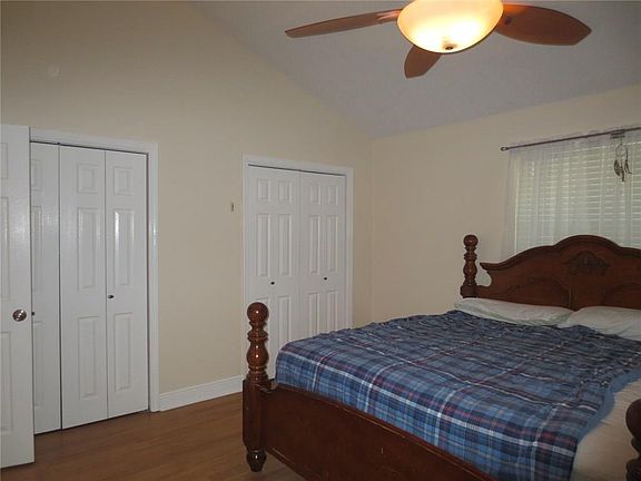 4th image of 5121 Dueling Oaks Dr