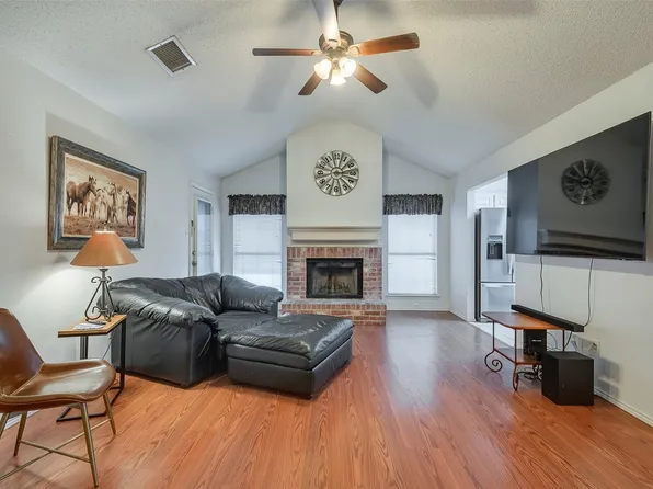 5628 Colebrook Trl, Arlington, TX 76017