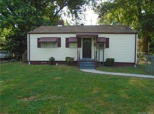 819 Seldon Dr, Charlotte, NC 28216