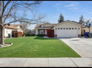 5707 Pine Trail Dr, Bakersfield, CA 93313