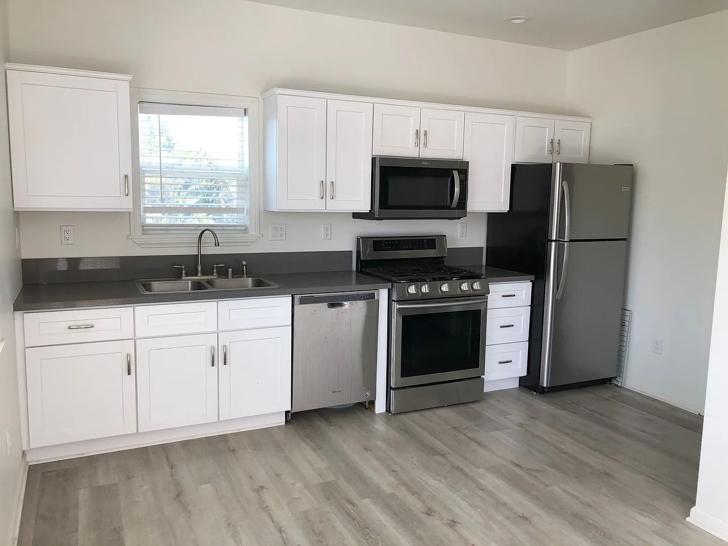 1058-1068 E. Santa Clara Street, Ventura, CA 93001 — Photo 4