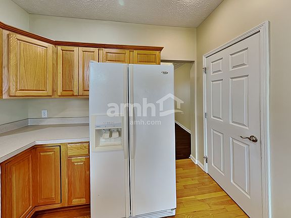 3rd image of 10136 Corona Ln