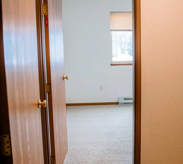 N3932 Washington Ave #8 — Photo 23