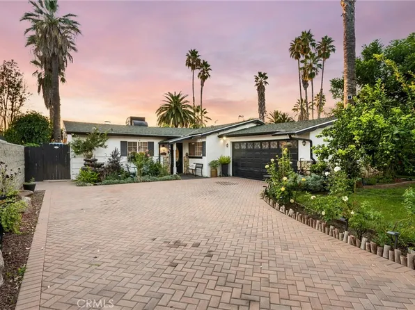 8527 Gothic Ave, North Hills, CA 91343