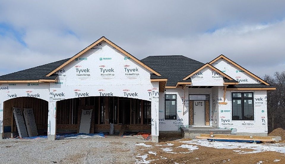 1st image of 3067 Ridgeview Cir