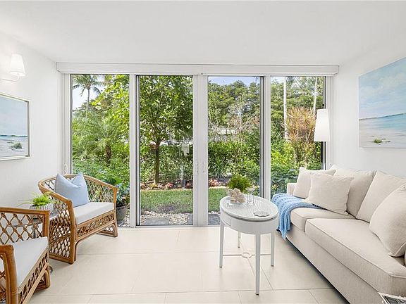 3rd image of 900 8th AVE S #105