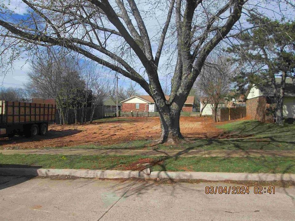 1st image of 521 Leaning Elm Dr #8 & E