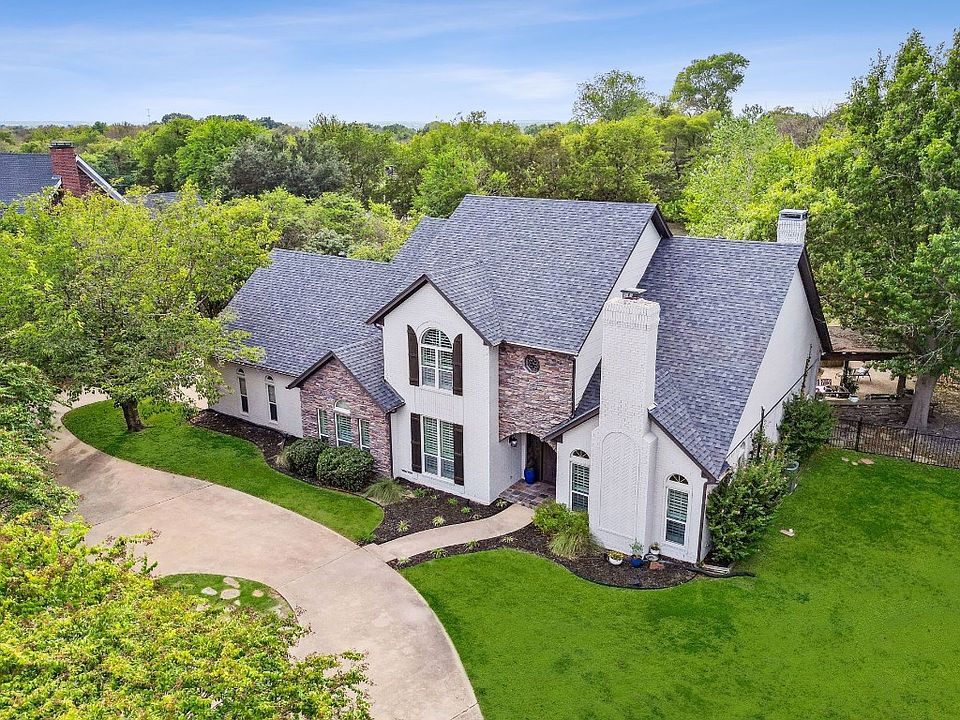 1st image of 16 Meadowcreek Dr