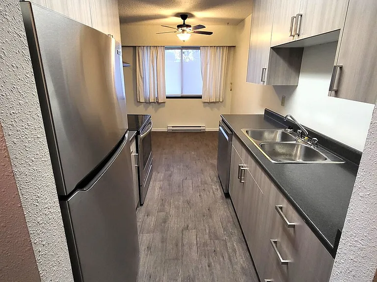3193 Barons Rd #206 — Photo 6