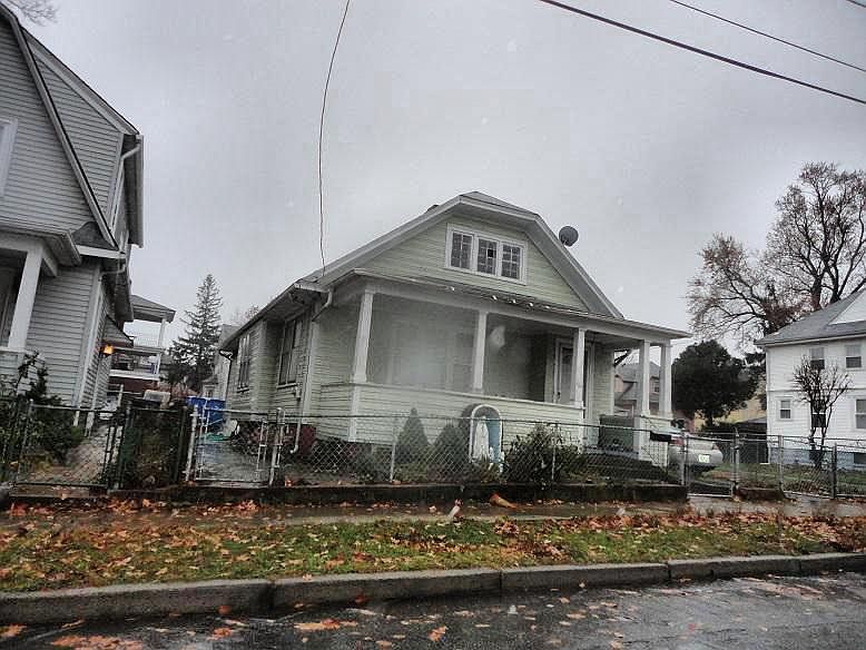 1st image of 164 California Ave