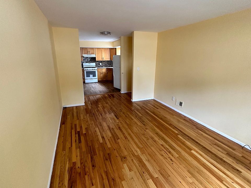 2nd image of 212 Clermont Pl Floor 1