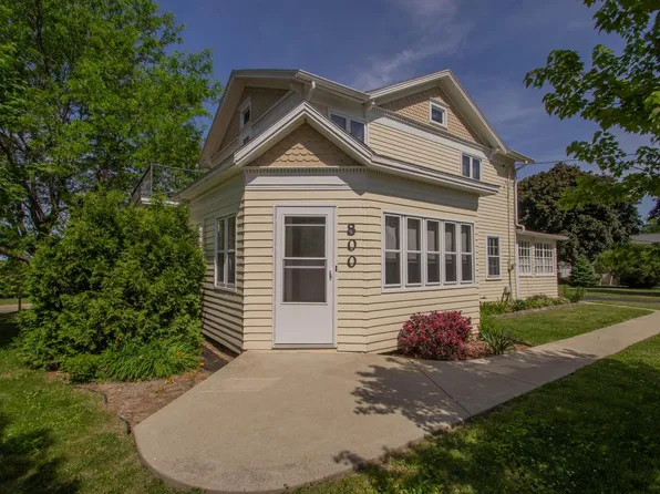 800 W Main STREET, Watertown, WI 53094