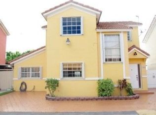 1055 NW 126th Ct, Miami, FL 33182