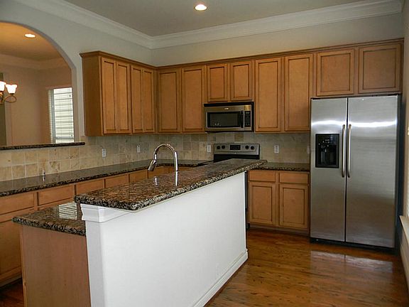 5th image of 2612 Edgefield Lakes Dr