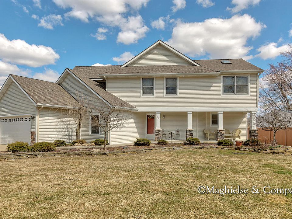 1st image of 851 Palmer Dr
