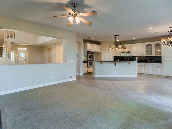4th image of 15701 Willow Glen Dr