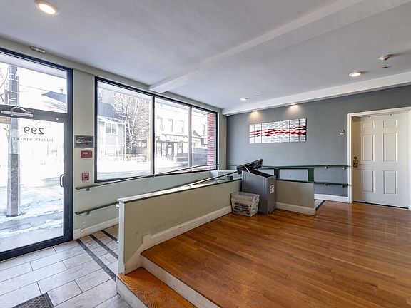 3rd image of 299 Dudley St