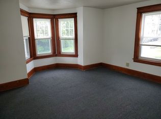 22 Prospect St, Webster, MA 01570