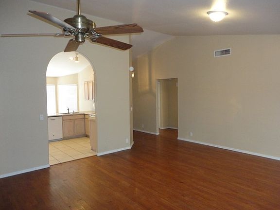 3rd image of 7366 W Luke Ave