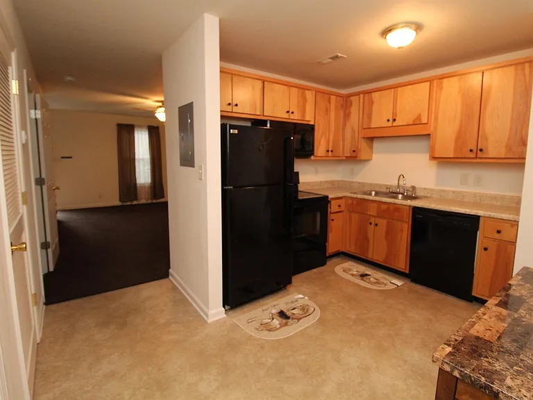 512 Peachers Ridge Rd #2B — Photo 3