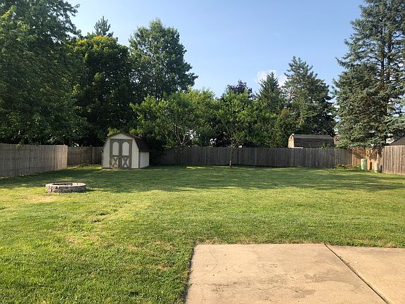 2nd image of 212 Somerset Dr