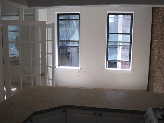 Rented by EA Kane RE Inc. | media 21