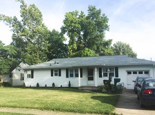 429 Country Club Dr, Xenia, OH 45385