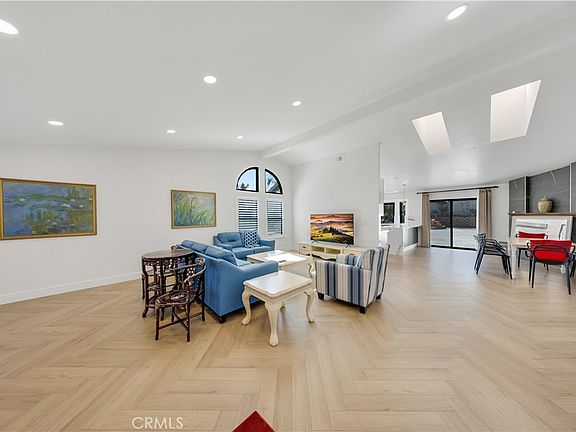 4th image of 1107 N Short Cir