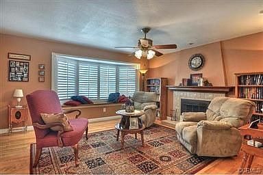 3rd image of 1243 E Mardell Ave