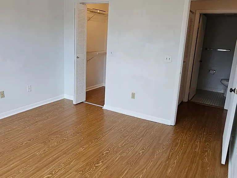 7879 Willow Spring Dr #923 — Photo 8