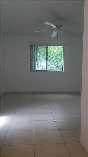2 bed, 2.0 bath, 1044 sqft, $1,999 — Photo 1