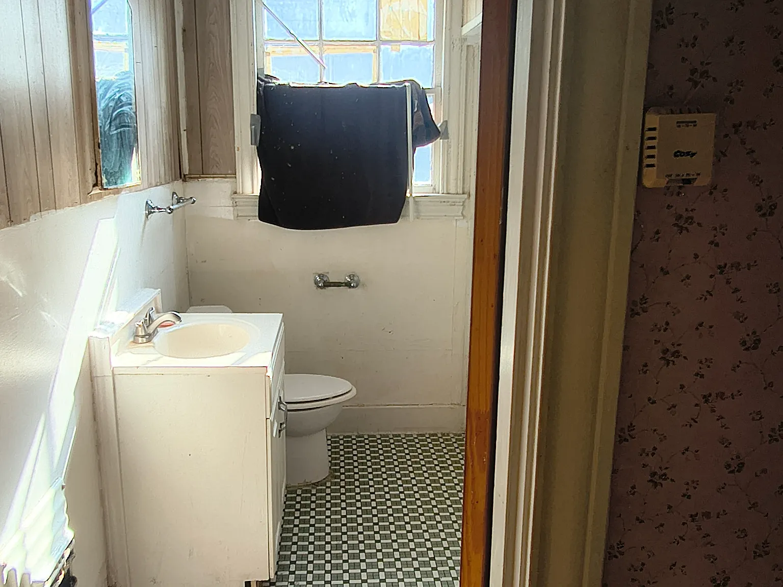 3 bed, 1269 sqft, $1,000 — Photo 4