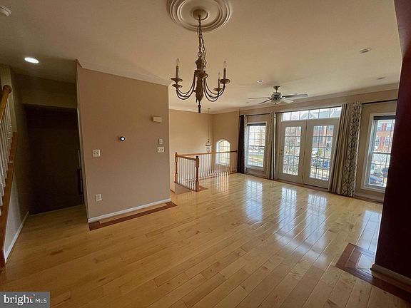 5th image of 13611 Cedar Run Ln