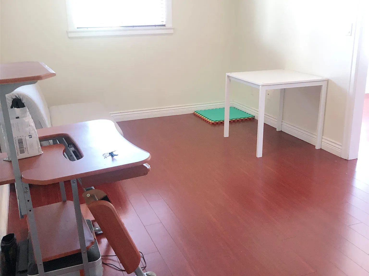 3 bed, 1200 sqft, $2,350 — Photo 3